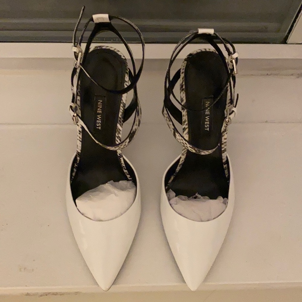 NINE WEST pointy heels with straps